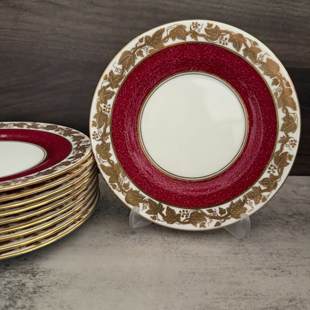 Vintage Wedgwood Whitehall Powder Ruby 6" Bread Cake Plates Bone China Set of 10